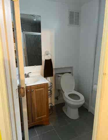 Seeking roommate