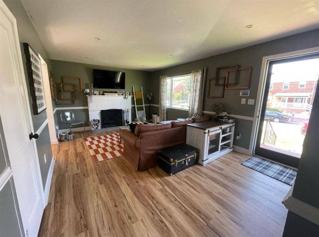 Seeking roommate