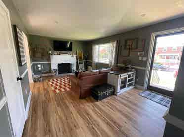 Seeking roommate