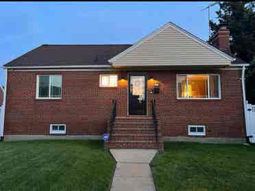 Seeking roommate