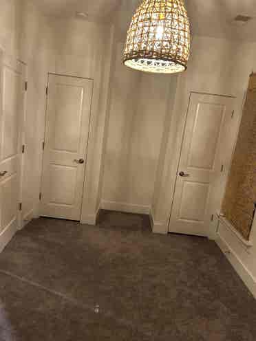 West Columbia room rental