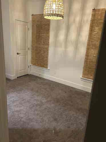 West Columbia room rental