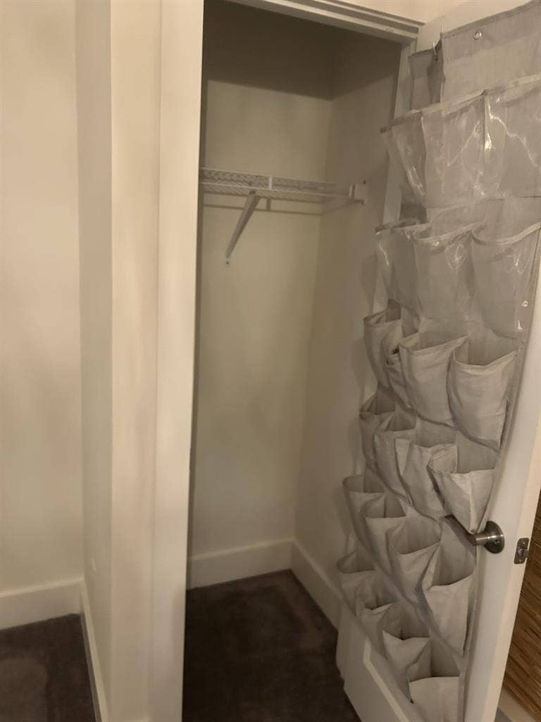 West Columbia room rental