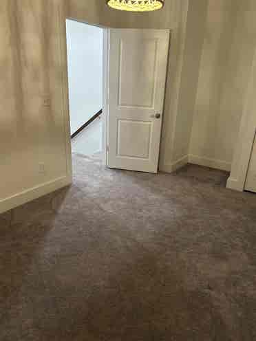 West Columbia room rental