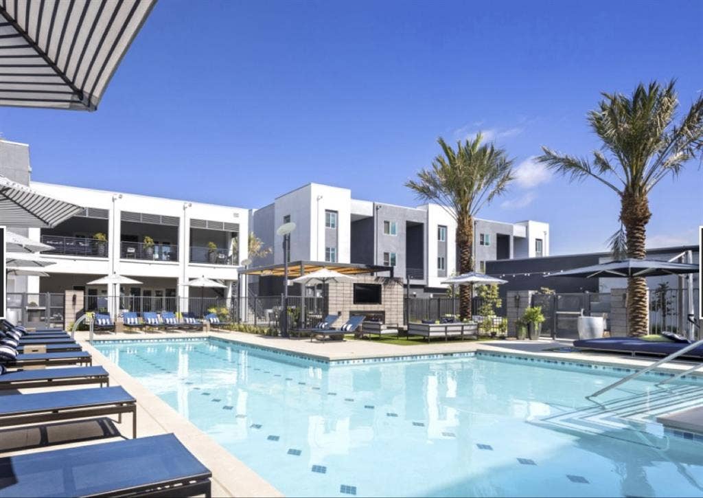 EASTLAKE - ROOM FOR RENT ASAP
