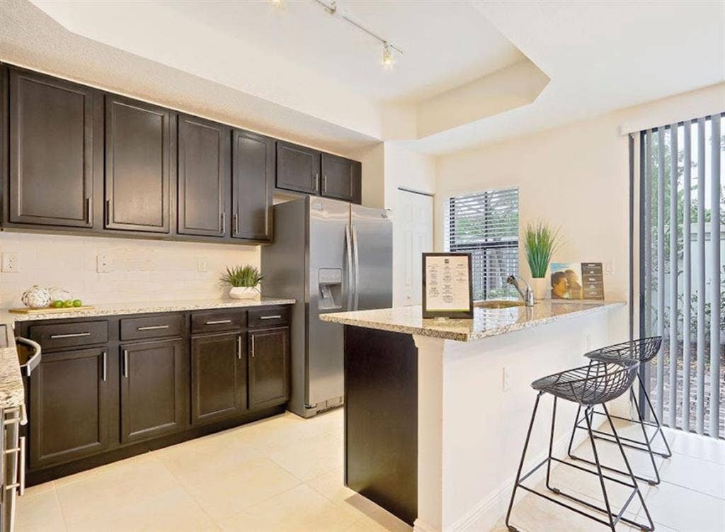 Modern Townhouse – Feels Like Home