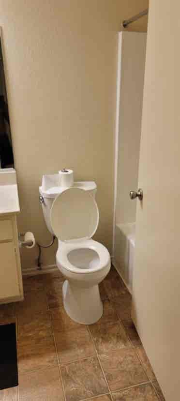 Unfurnished Bedroom/Private Bath