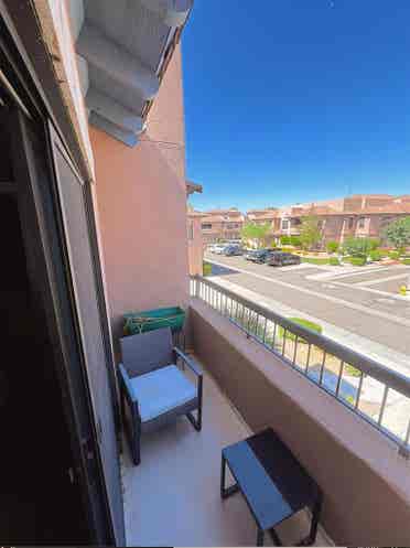 Large Room w/ Private Bath & Patio