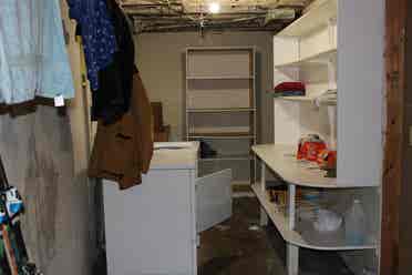 Looking for roommates