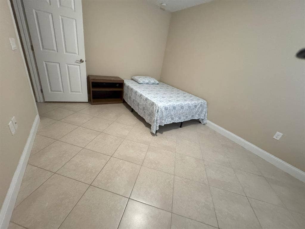 Nice Room for rent
