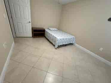 Nice Room for rent