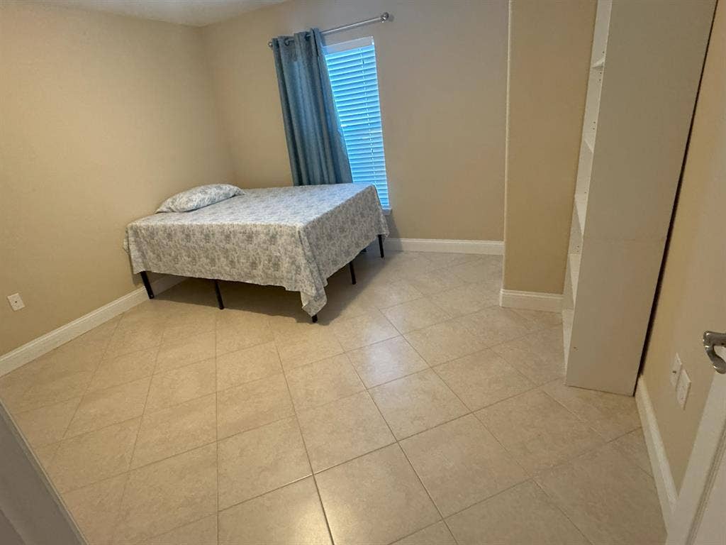 Nice Room for rent