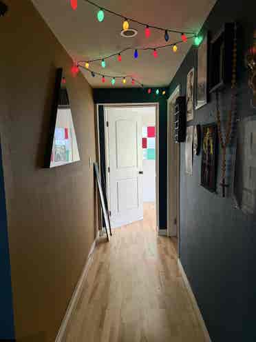 Small Room Echo Park $