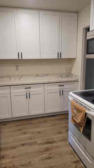 ISO Housemate for d/t Lafayette apt