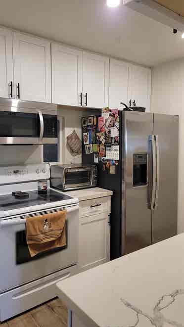 ISO Housemate for d/t Lafayette apt