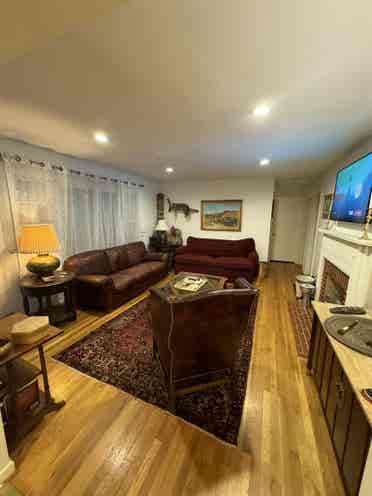 yr old males seeking 3rd roomate