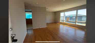 3 Female Roommates- Daly City