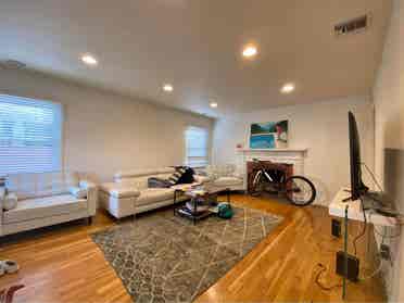 Roommate Wanted! (Palms)