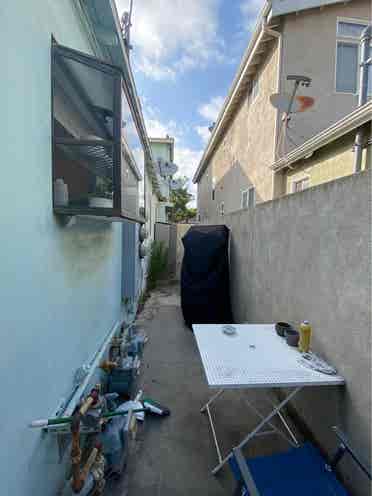 Roommate Wanted! (Palms)