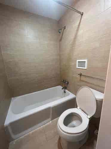 ✨Good Deal Midtown South Apartment✨