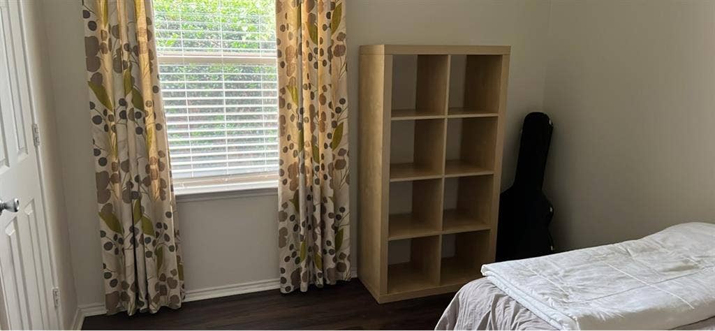 Room for rent (just ladies)