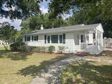 Whole house within 1 mile of UNCW