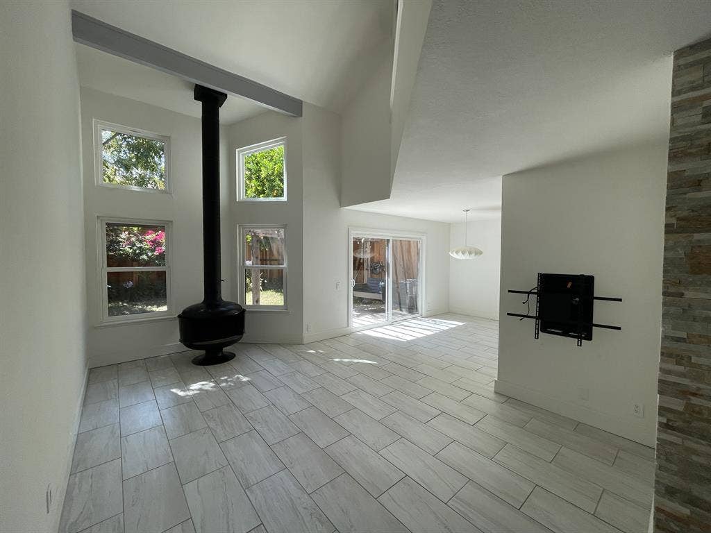 Bedroom, Bathroom, AND BONUS ROOM!