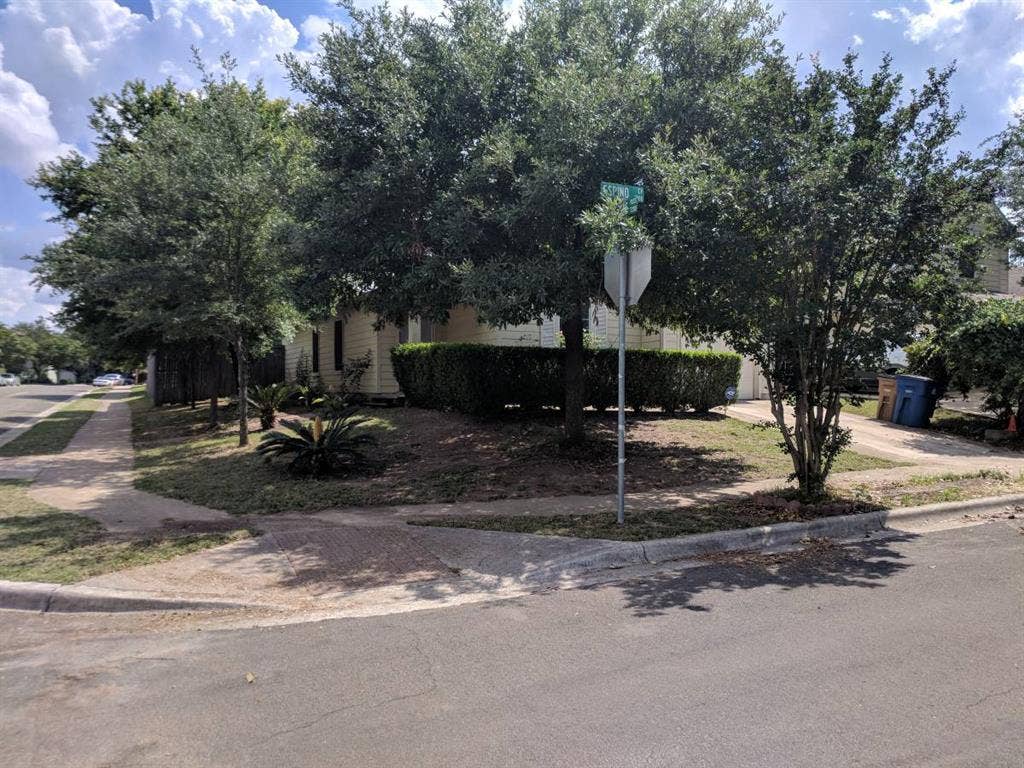 Bright SE Austin Room for Rent
