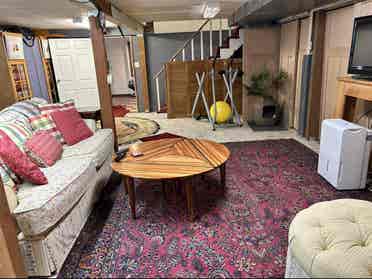 All inclusive 3 rooms in a house