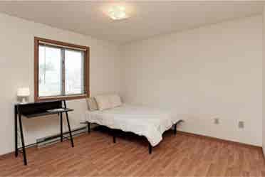 SUBLEASE WHOLE APARTMENT :)EMPTY RN