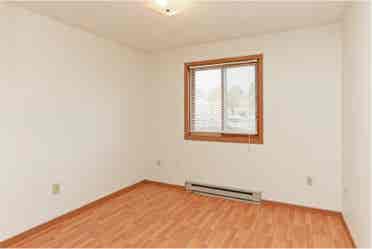 SUBLEASE WHOLE APARTMENT :)EMPTY RN