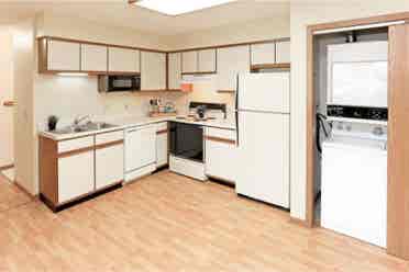 SUBLEASE WHOLE APARTMENT :)EMPTY RN