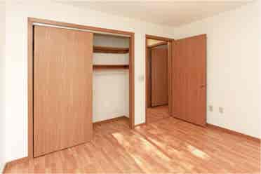 SUBLEASE WHOLE APARTMENT :)EMPTY RN