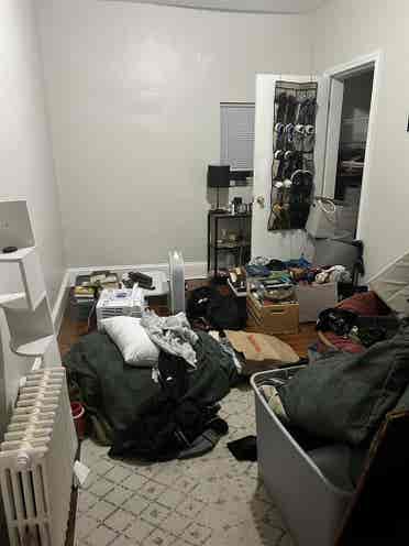ROOMIE NEEDED ASAP