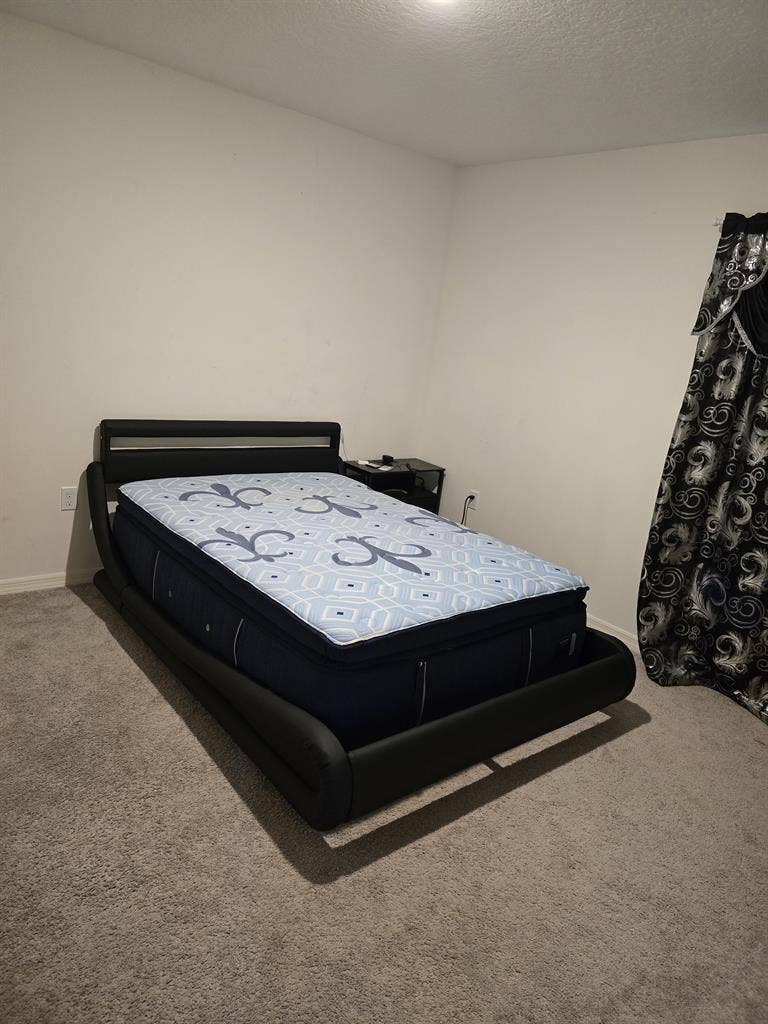 Room to rent