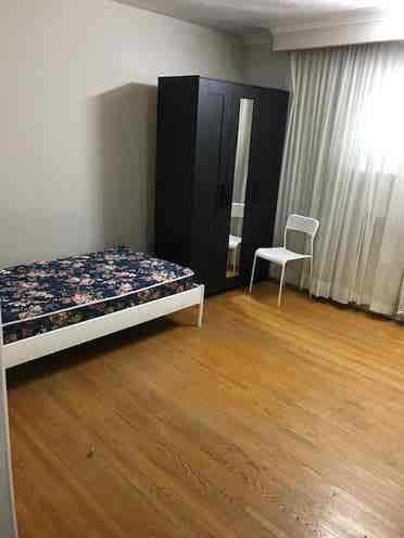 Bathurst/Wilson - Private BDRM Rent