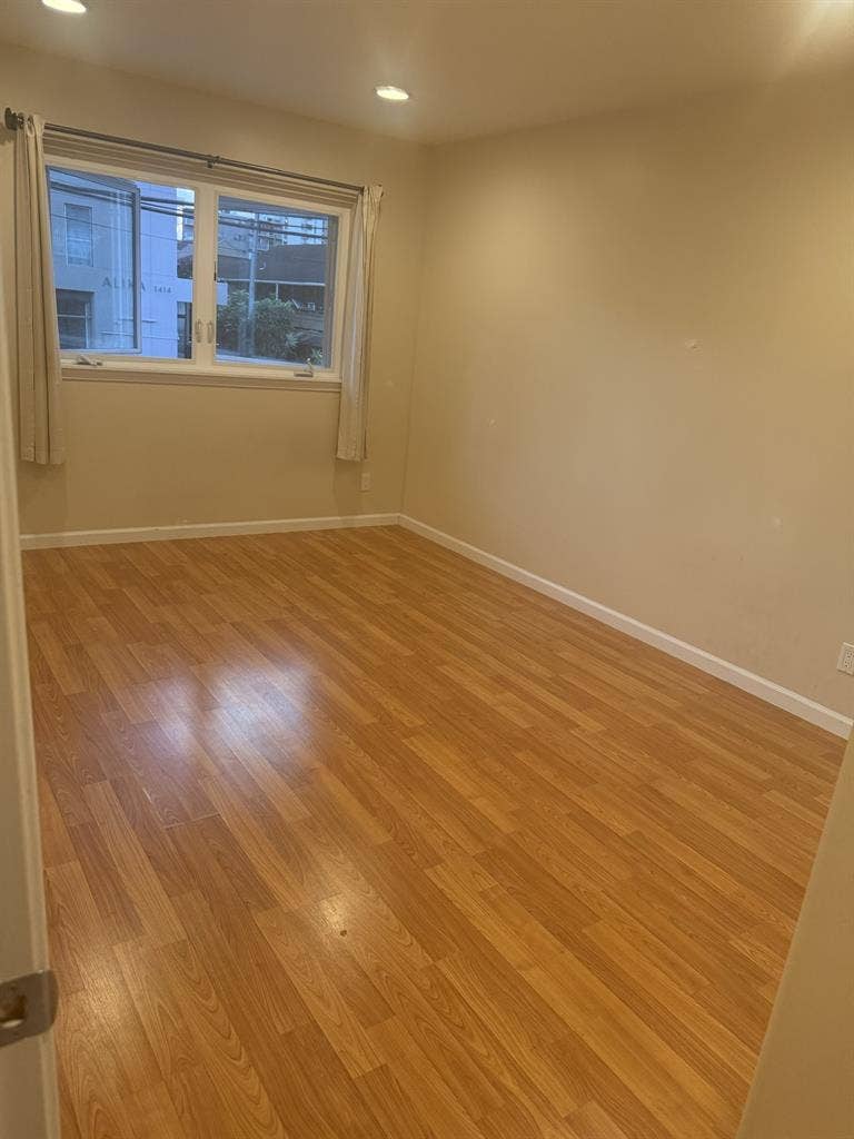 🏡Room available in Punahou Duplex