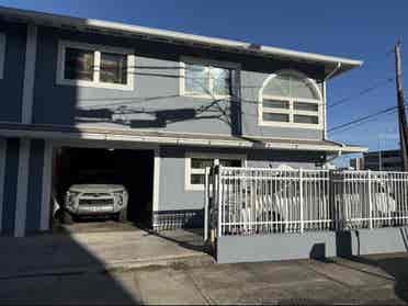 🏡Room available in Punahou Duplex