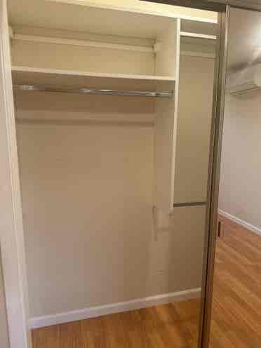 🏡Room available in Punahou Duplex