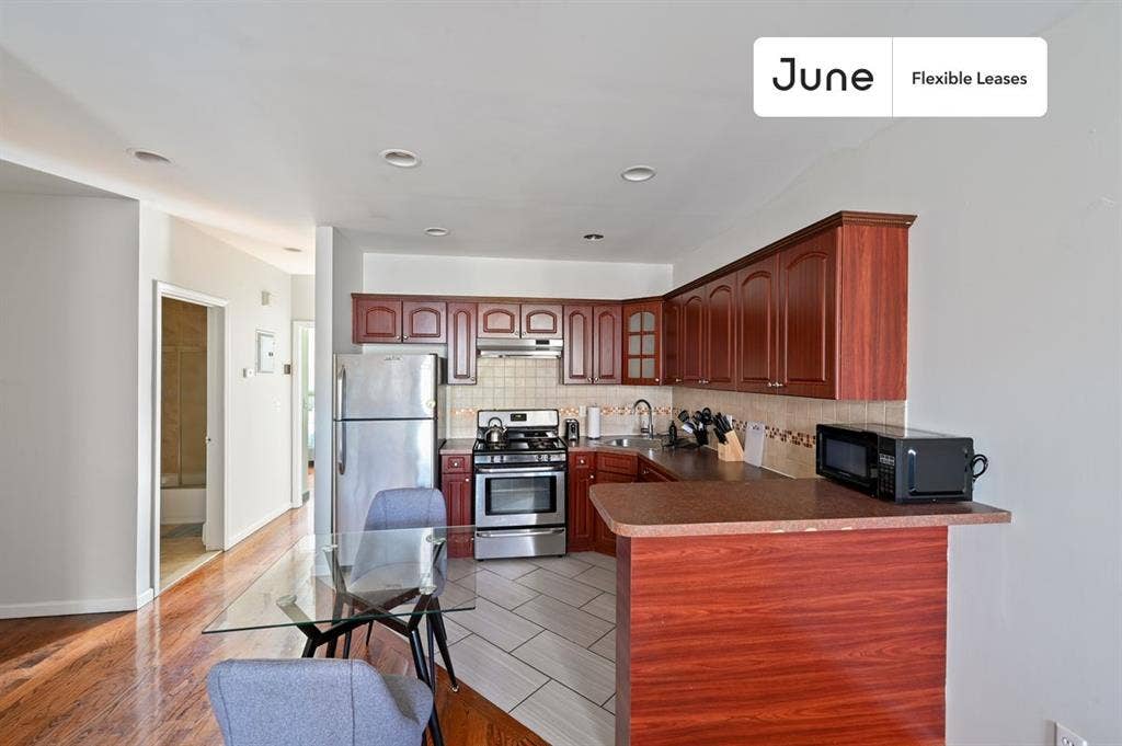3 BR in New York City