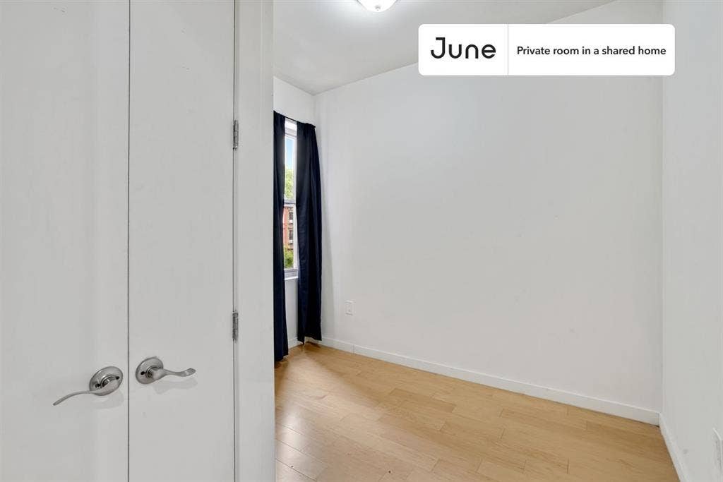 4 BR in New York City