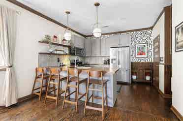 Lease Takeover—Downtown Charleston
