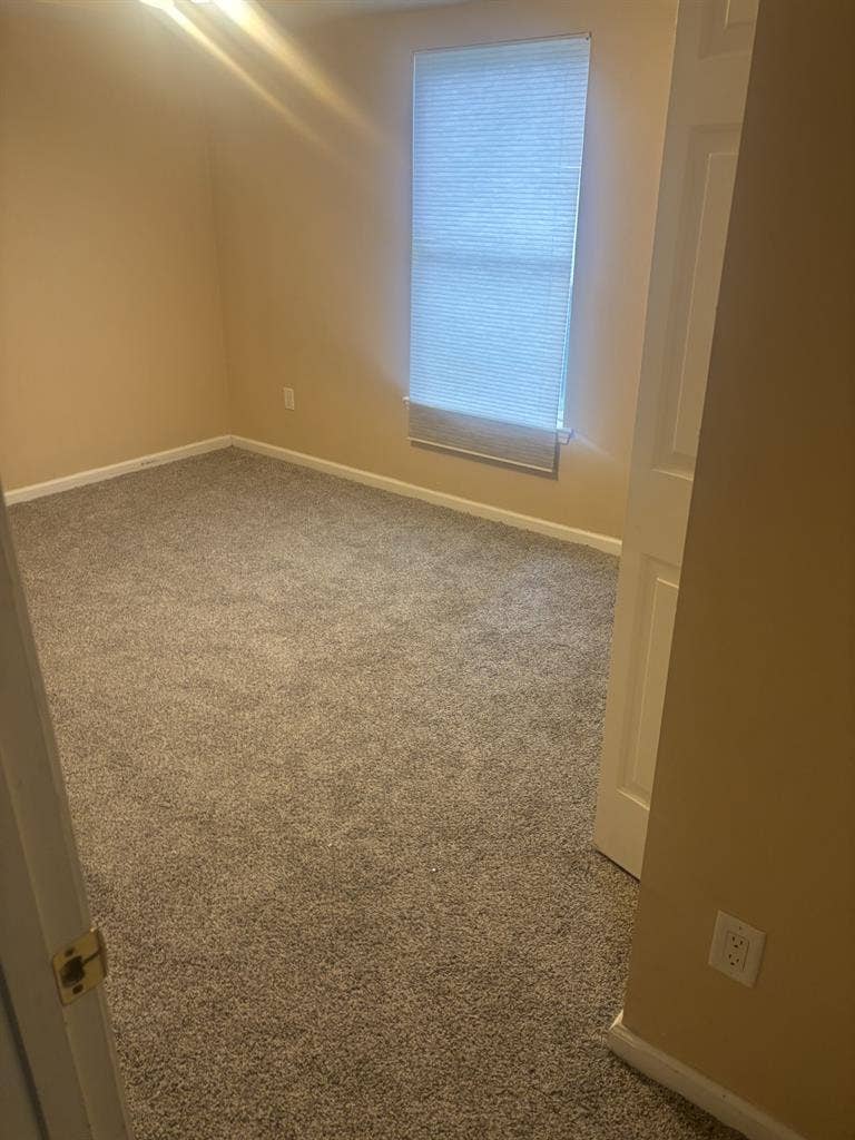 $ 
ROOM
  UTILITIES INCLUDED