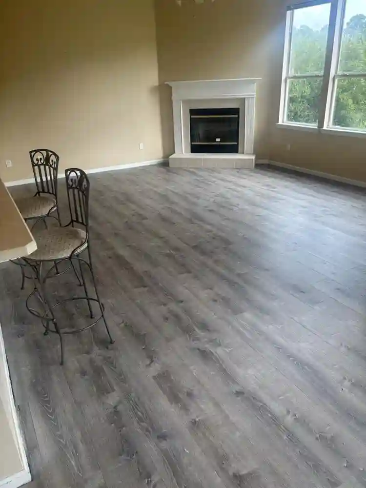 $
ROOM
UTILITIES INCLUDED