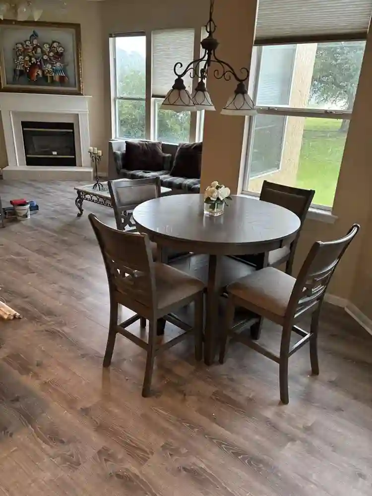 $
ROOM
UTILITIES INCLUDED