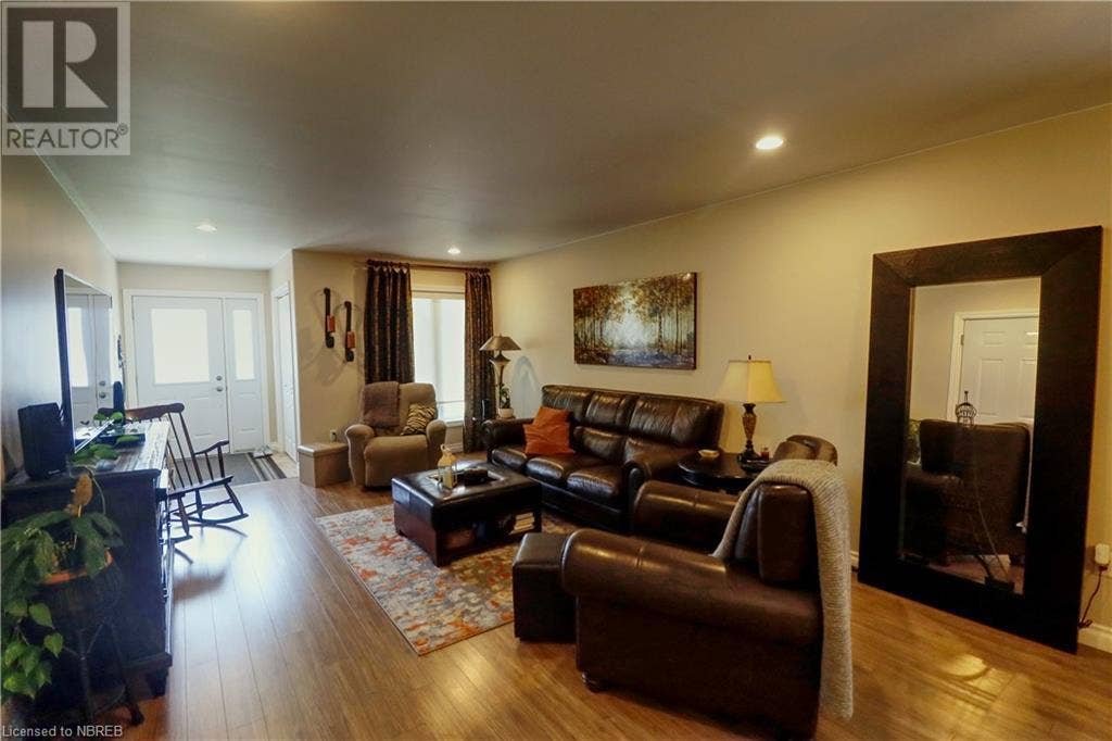 Apartment November to May