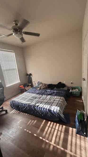 Roommate Wanted! Pri bed&bath