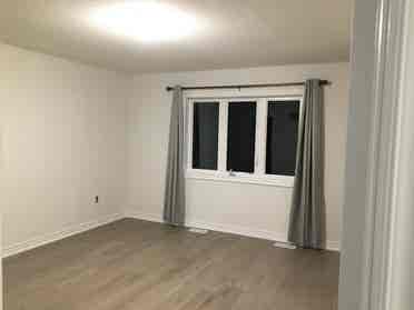 Townhouse-Min drive t UofGuelph