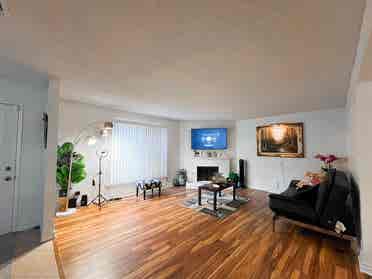 FURNISHED private room