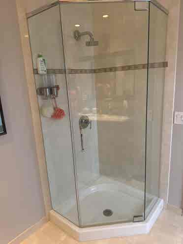 Room for Rent Modern Waterfront hom